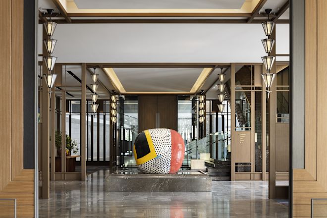 hotel lobby entrance, lobby art