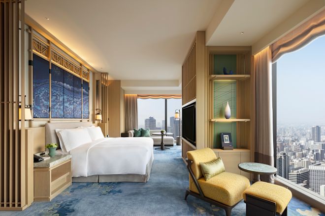 Presidential Suite Bedroom with Views