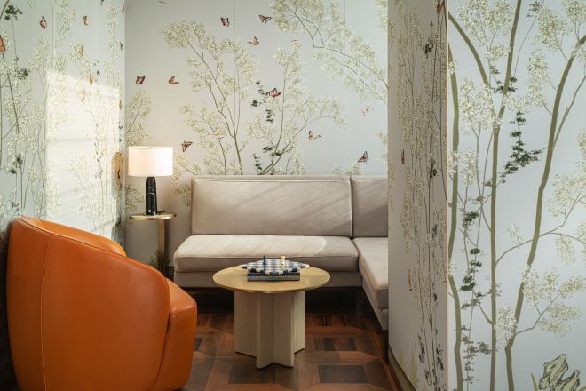 スイートのラウンジエリアの詳細