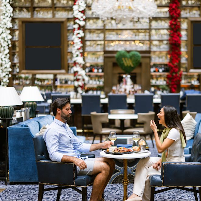 Peacock Alley restaurant, guests dining
