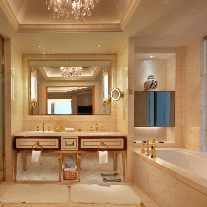 Bathroom with mirror and sink