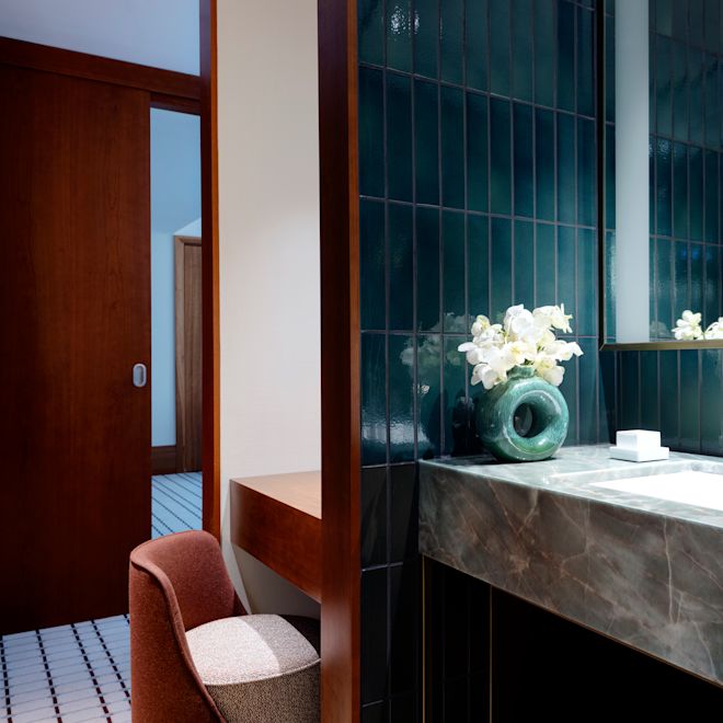 Camera - Bagno - Lavabo e specchio