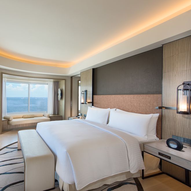 Camera con letto king size e vista
