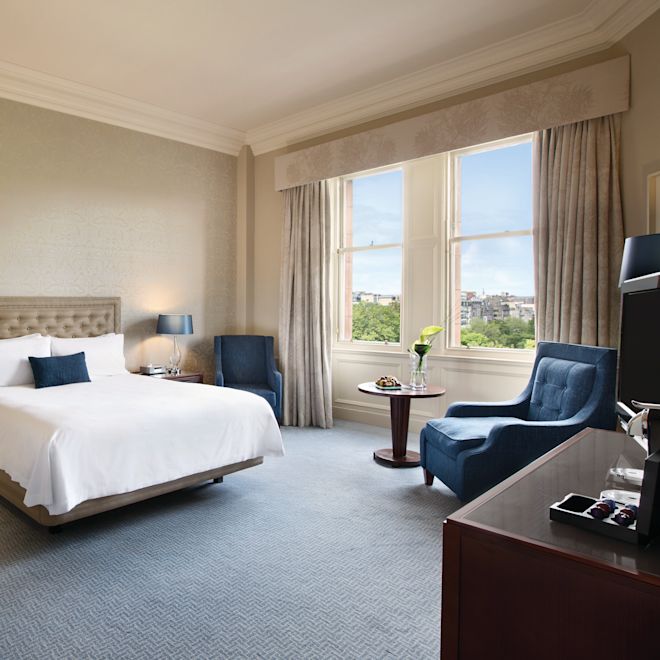 Premium Queen Guest Room