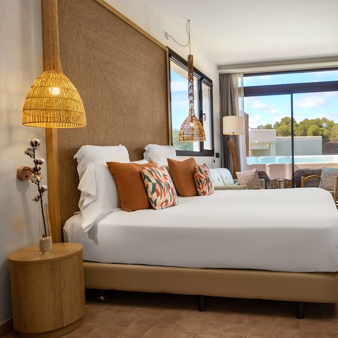 Zimmer mit Kingsize-Bett