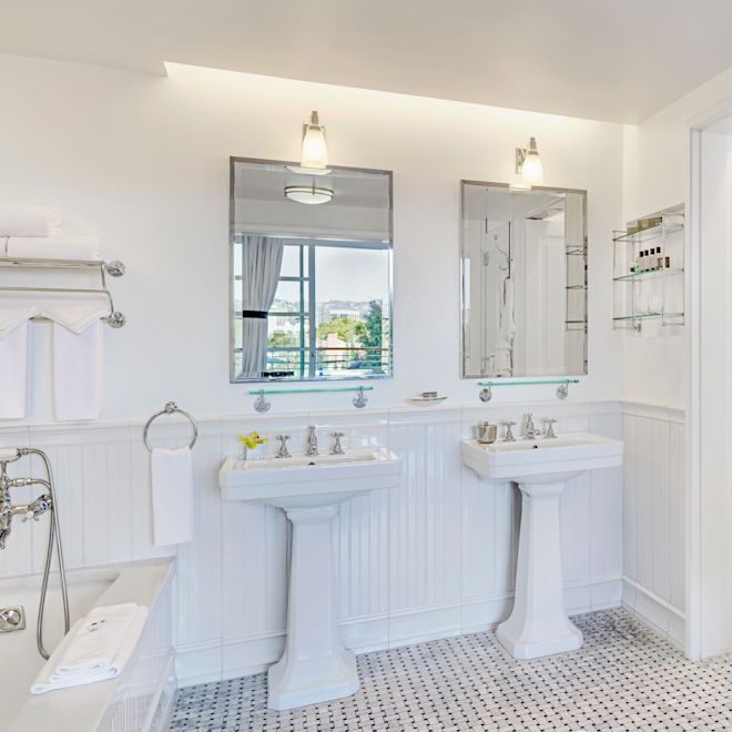 Bathroom with shower and tub