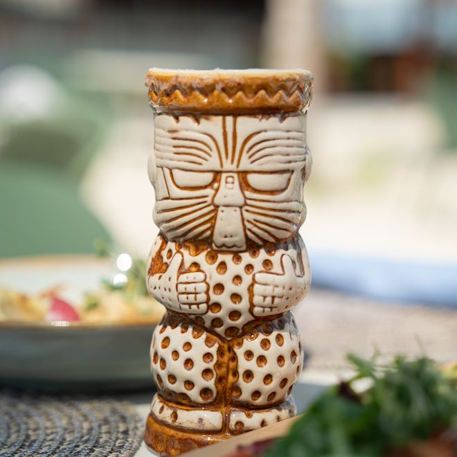 AMAI Beach Club with food image