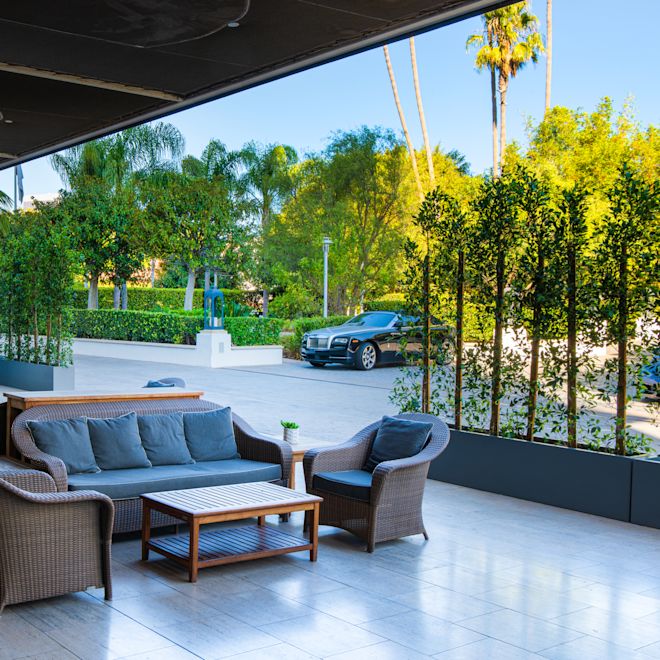 outdoor patio lounge area