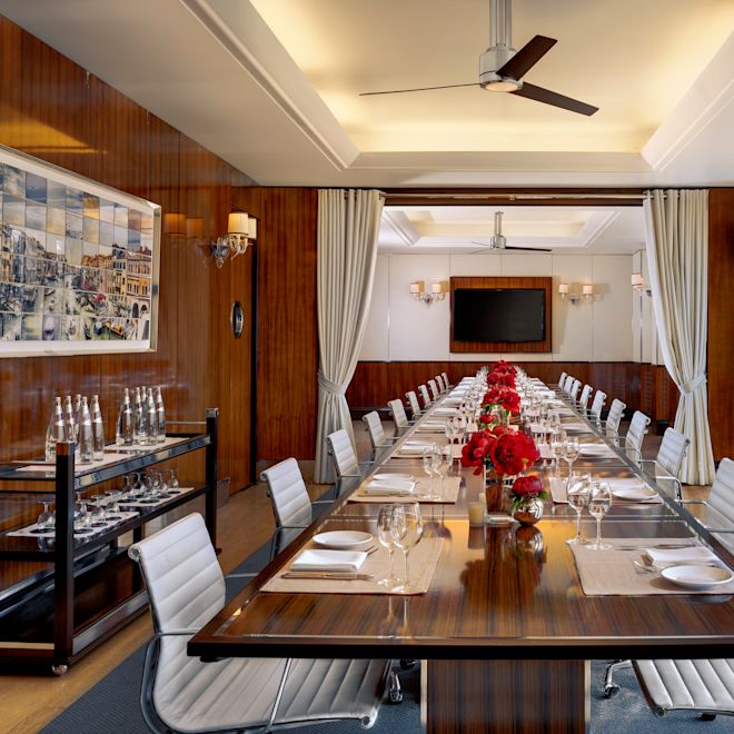 rialto private dining room with long table