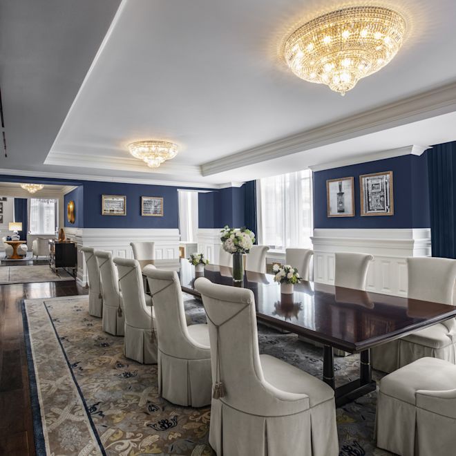 Townhouse Suite Dining Area
