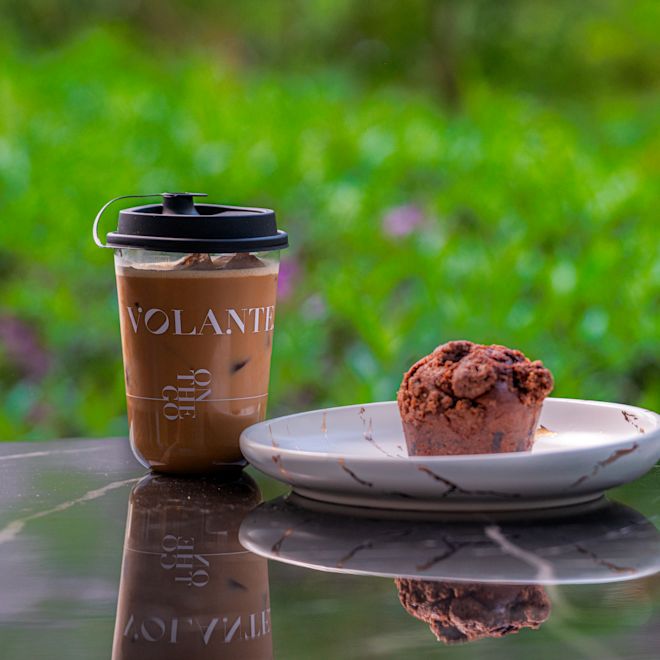 ヴォランテ・レストラン、アイスコーヒー1杯、マフィン