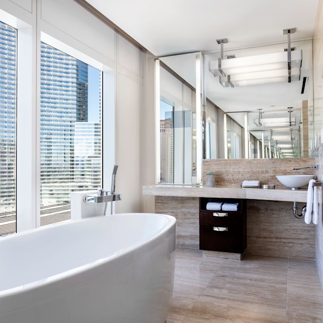 bathroom with tub