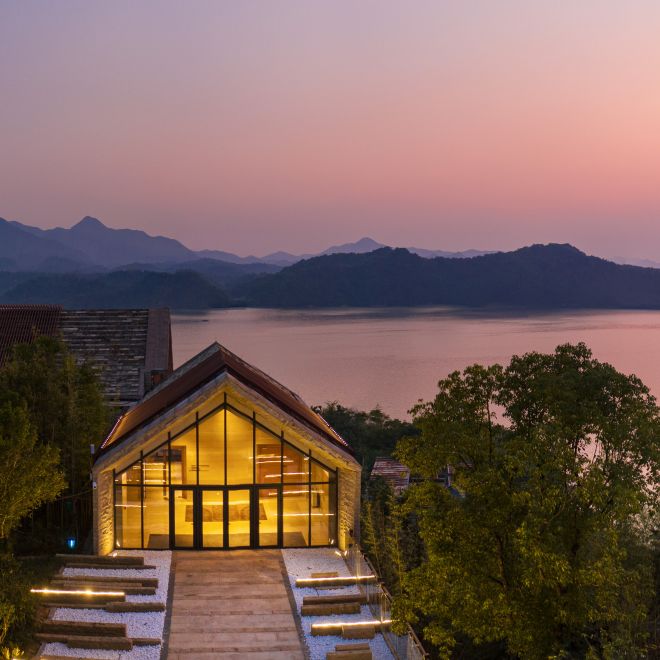 Building 6 - individual 10 Deluxe Suites