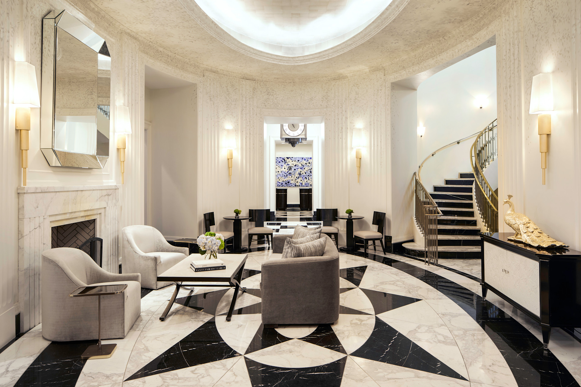 Peacock Alley Lounge