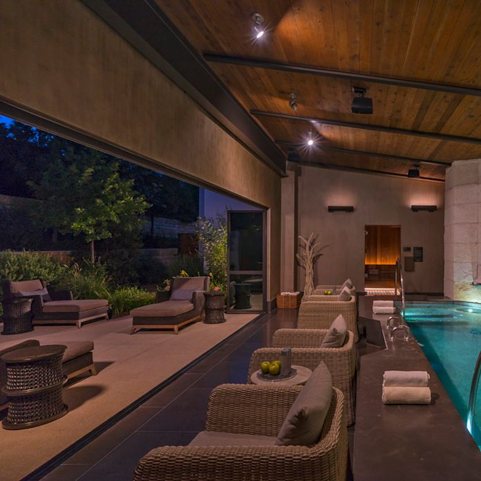 Spa solarium with indoor swimming pool