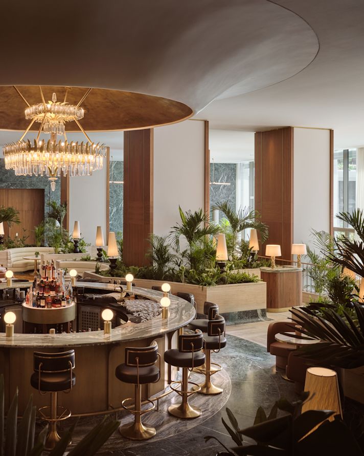 Barbereich der Athenian Lounge