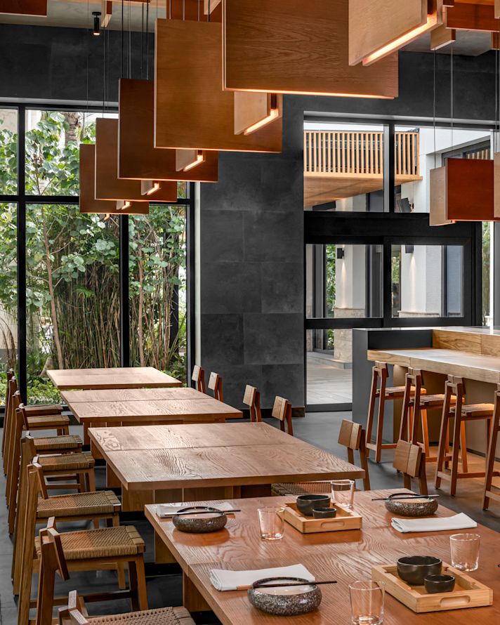 Tempat Duduk Restoran Ukai