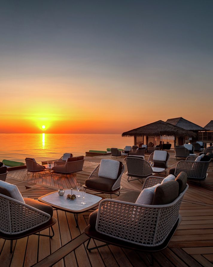 Amber Sunset Bar