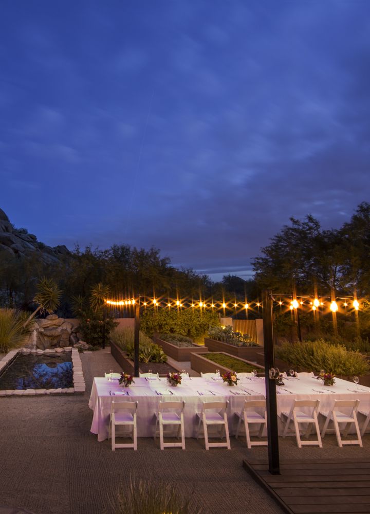 Acara Luar Ruangan pada Malam Hari