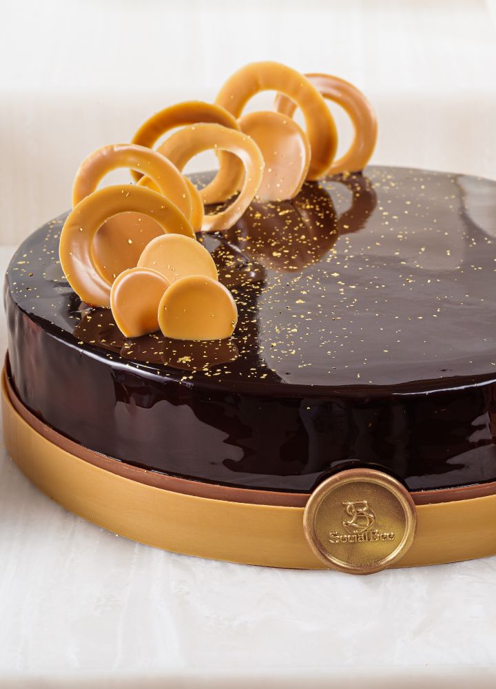 Social Bee Chocolate Cake