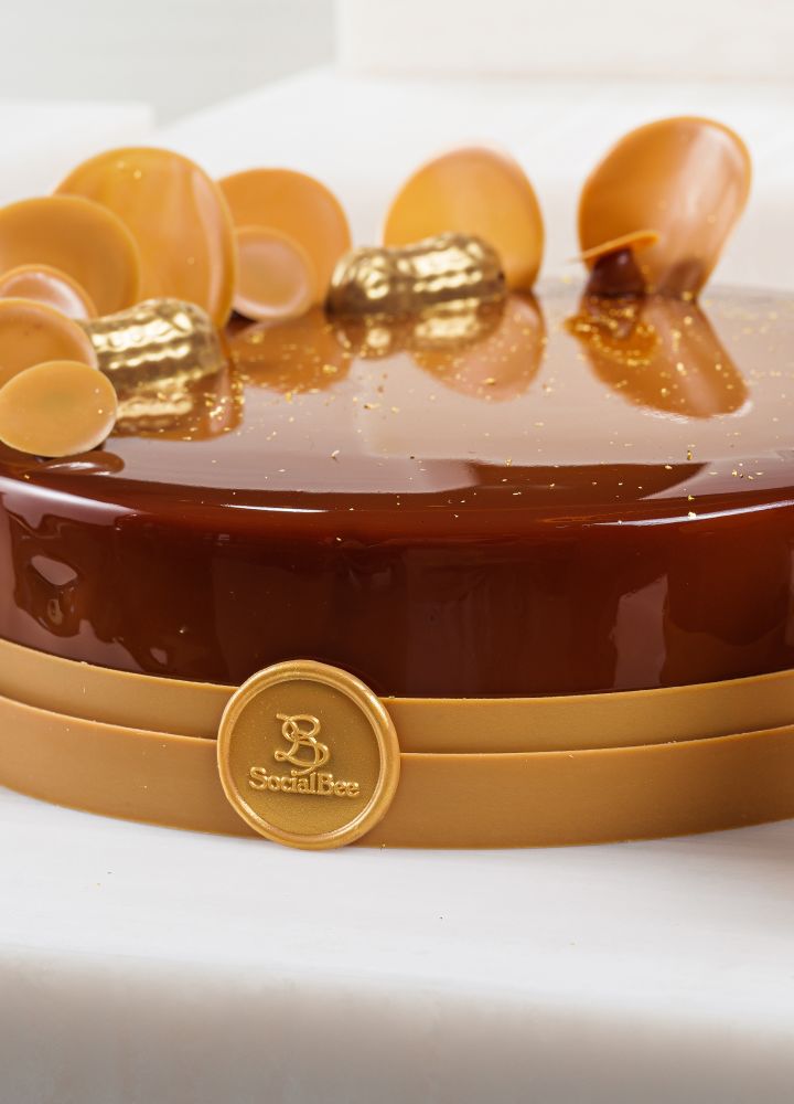 Social Bee Chocolate Glaze cake