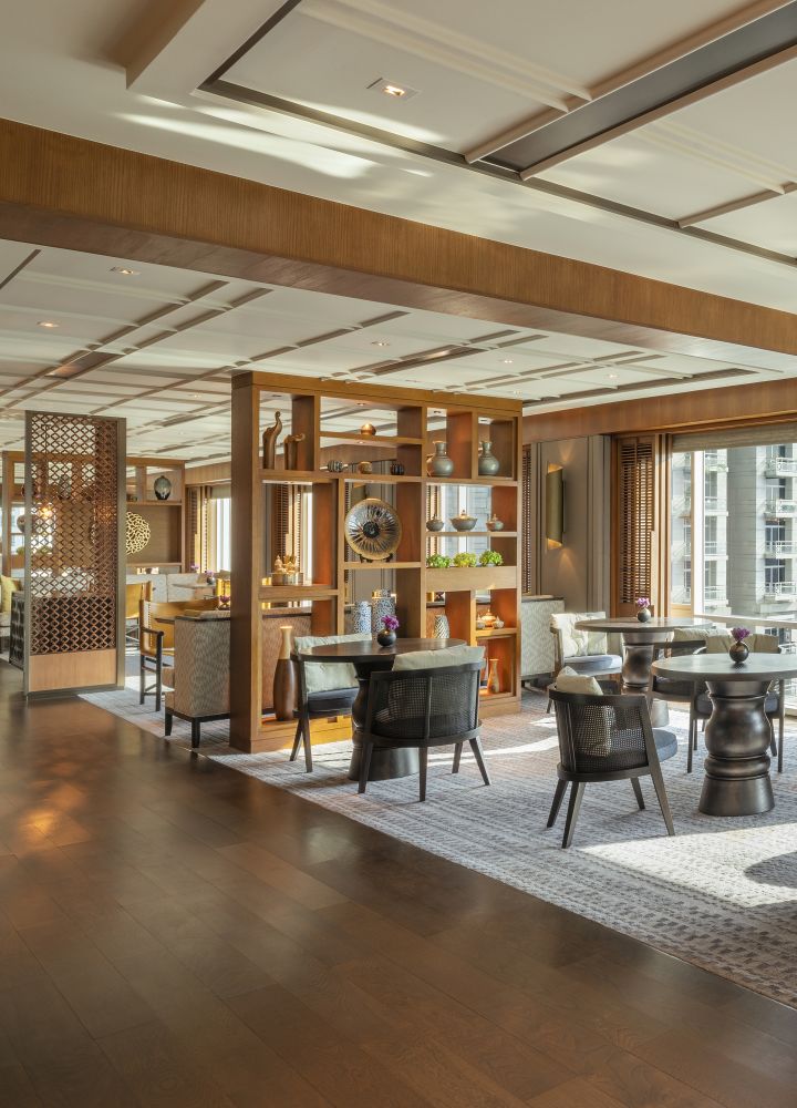 Executive Lounge, Guest Area