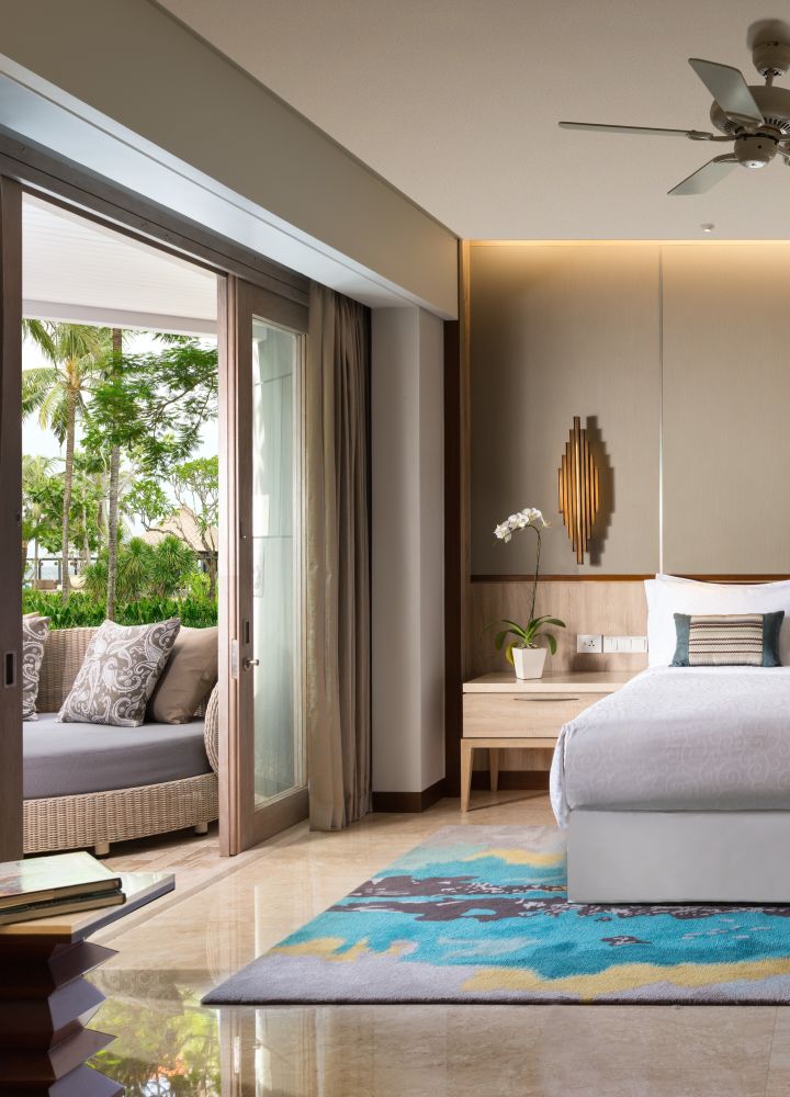 Guestroom with King Bed