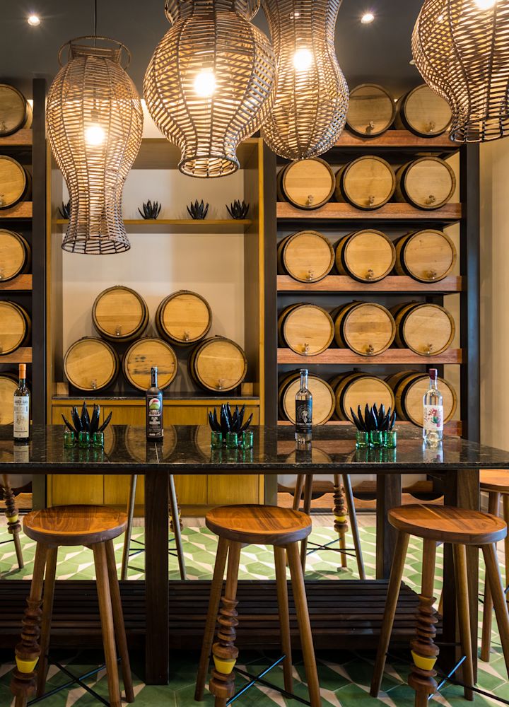 Esstisch im Restaurant "Arbol"