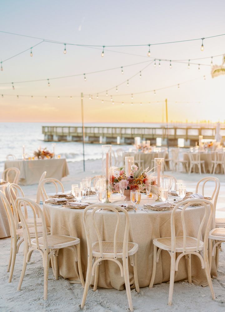 Beach wedding table