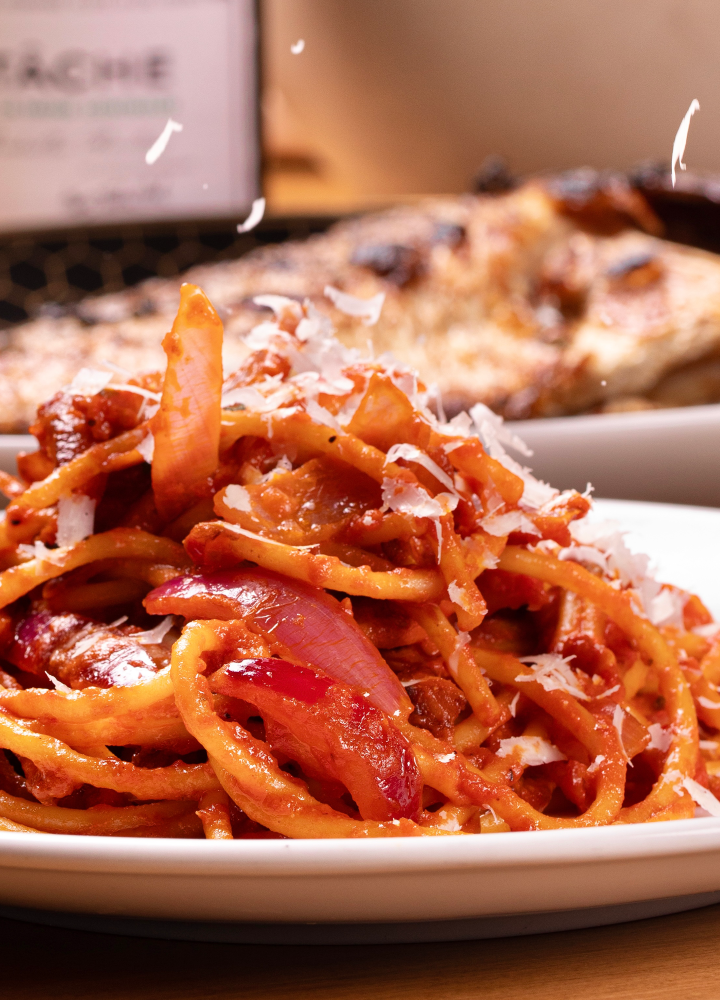 Plat de pâtes au restaurant Brezza