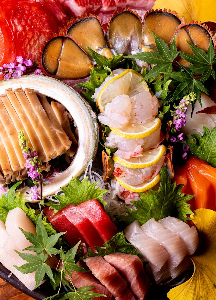 Assiette de poisson cru, pain