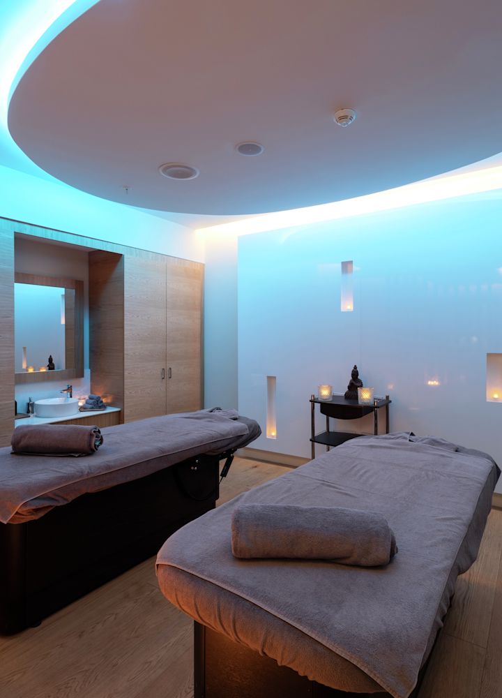 Spa kompleksinde güzellik ve spa hizmetleri odası