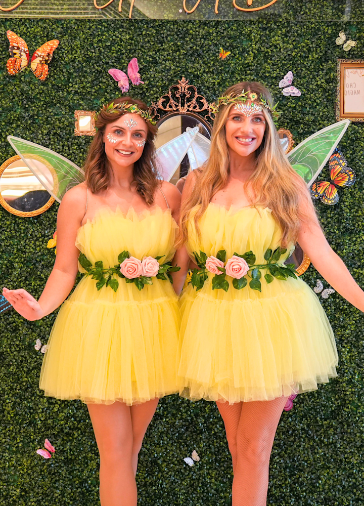 people in dining areas with food