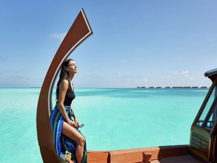 Women standing on the Maldivian Dhoni