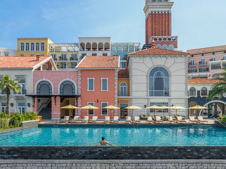 Outdoor swimming pool