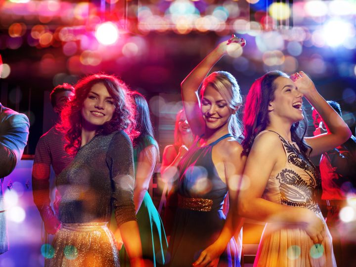 Women in bar