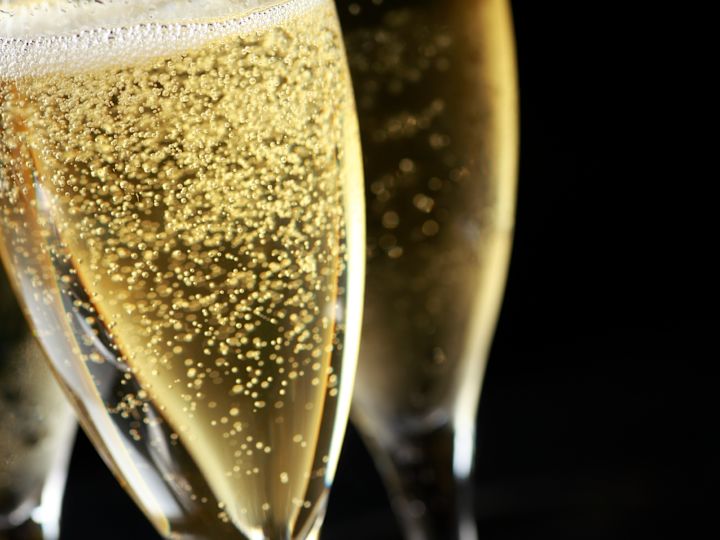 Brindis con champán en Año Nuevo