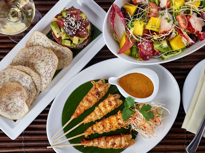 Trader Vic's Plates