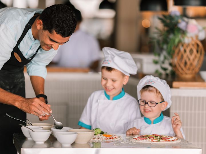 Çocuk Kulübü Pizza Yapma Dersi