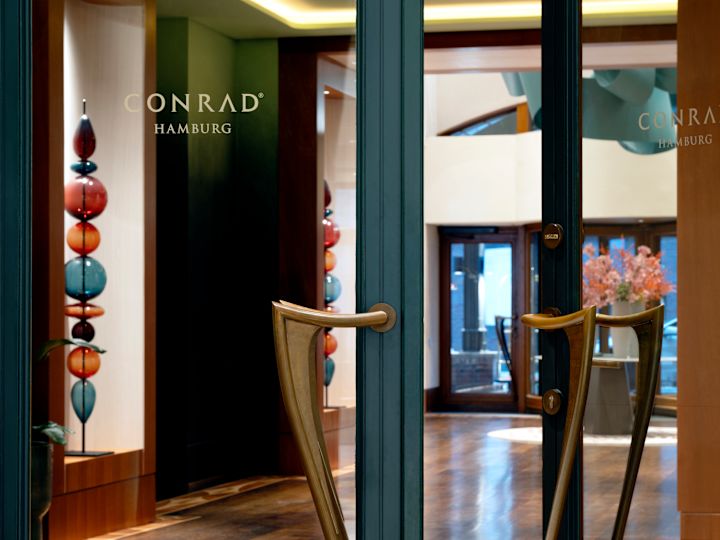 Vstup do hotelu Conrad Hamburg Hotel