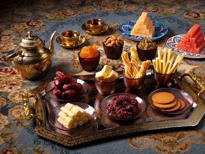 Tea and Snacks at North Palace Restaurant