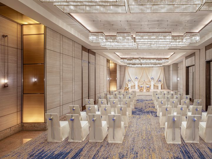 London Room, Engagement Set-Up