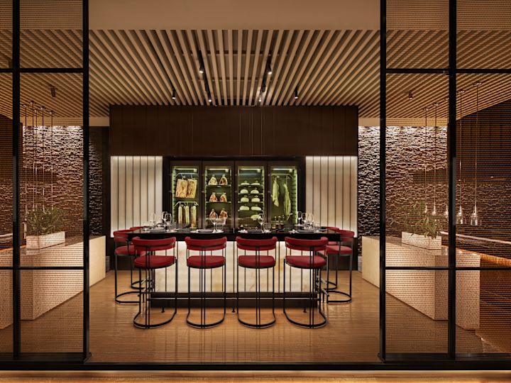 SUT. the Butcher's Edge 레스토랑의 식탁