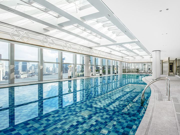 Piscină interioară