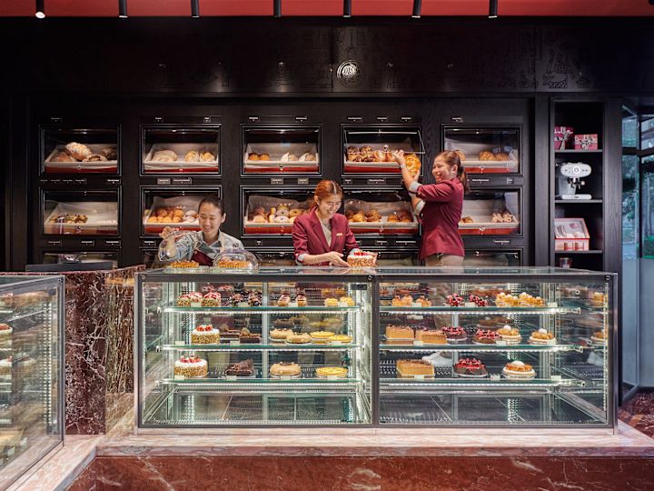 Wnętrze Dolcetto Pasticceria i całodzienne mercatino