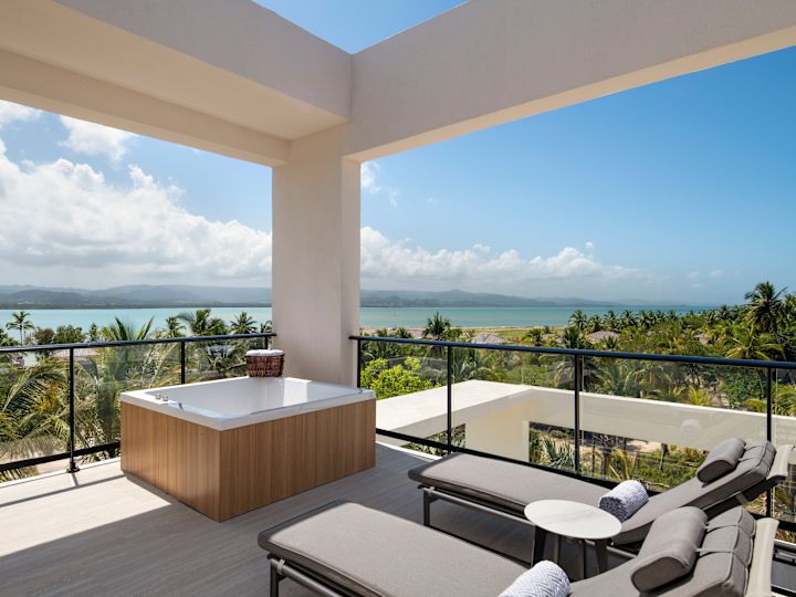 Private Terrasse mit Whirlpool