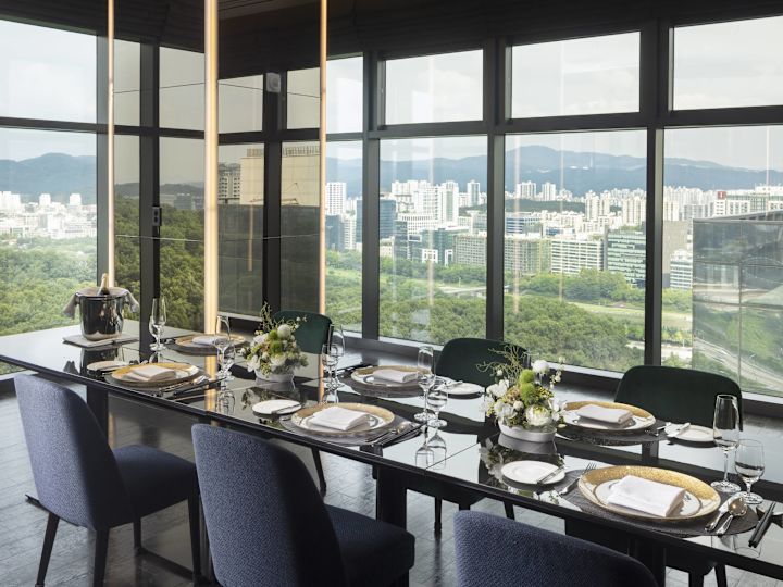 Family Meeting Package