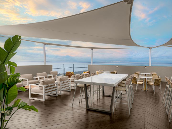 Sitting Area at Palm Beach Club with Ocean View