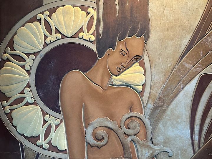 Decorațiuni pe perete la Sky Bar peisagistică