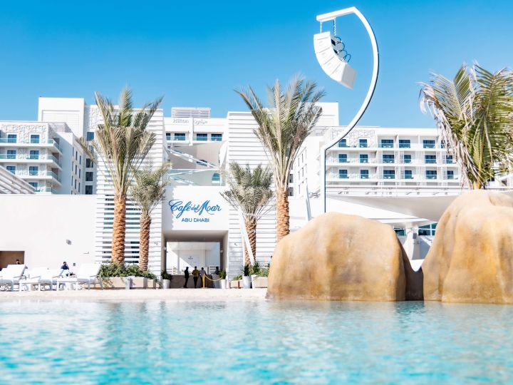 Entrance to Café Del Mar